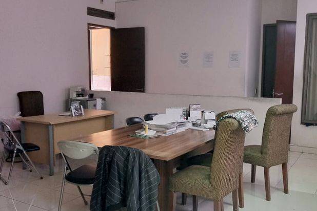 Gudang Dan Kantor di Dalam Komplek Batununggal