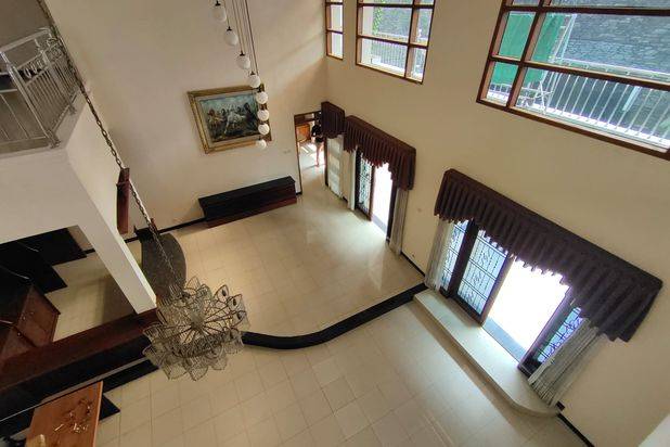 Rumah Luas Lux di Jl Kembar Timur Sayap Bkr Sriwijaya