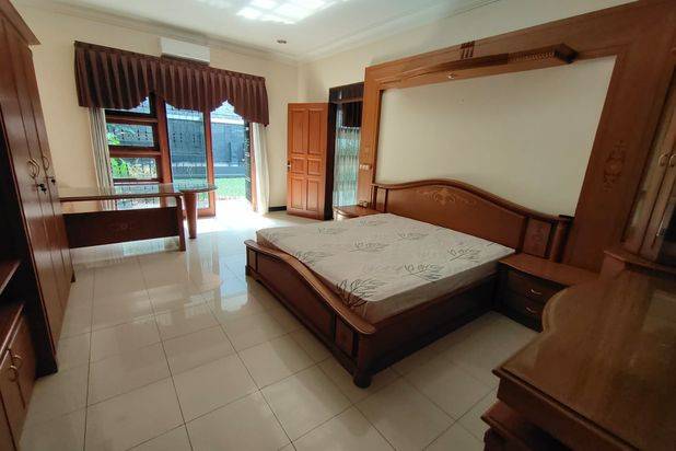 Rumah Luas Lux di Jl Kembar Timur Sayap Bkr Sriwijaya