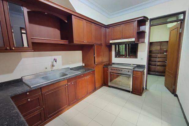 Rumah Luas Lux di Jl Kembar Timur Sayap Bkr Sriwijaya