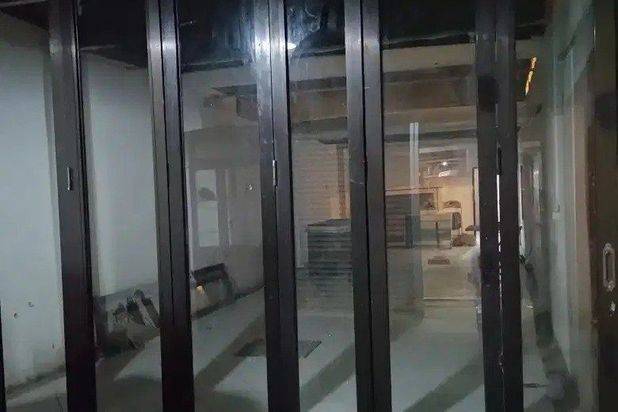 DI JUAL RUMAH USAHA MANUKAN KULON SURABAYA