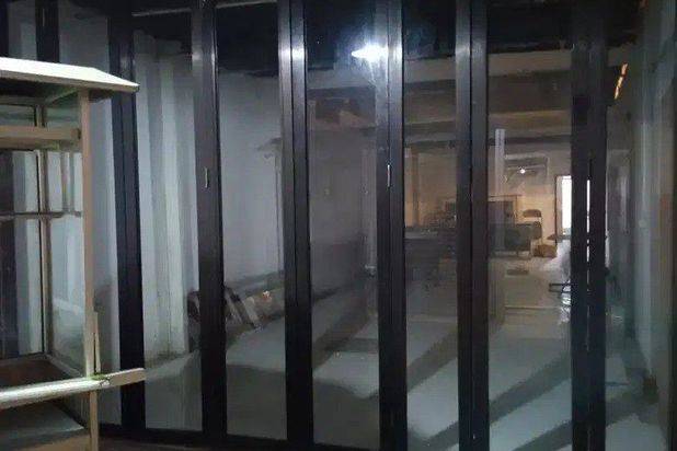 DI JUAL RUMAH USAHA MANUKAN KULON SURABAYA