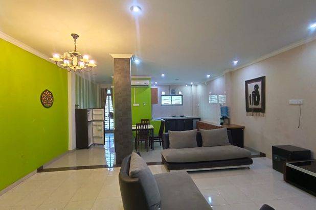 Disewakan Rumah Cantik Bella Vista Residence
