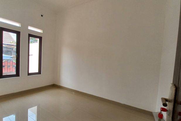 Super Sekali ... Rumah Bagus, Minimalis, Di Dukuh Zamrud