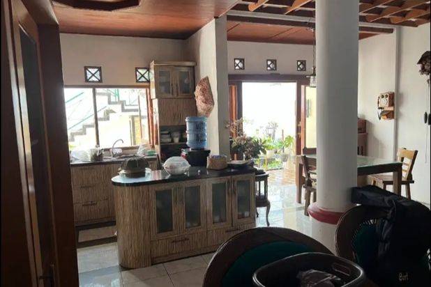 Rumah Luas Area Dekat Puridago Antapani Bandung
