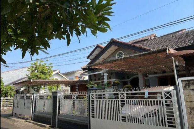 Rumah Luas Area Dekat Puridago Antapani Bandung