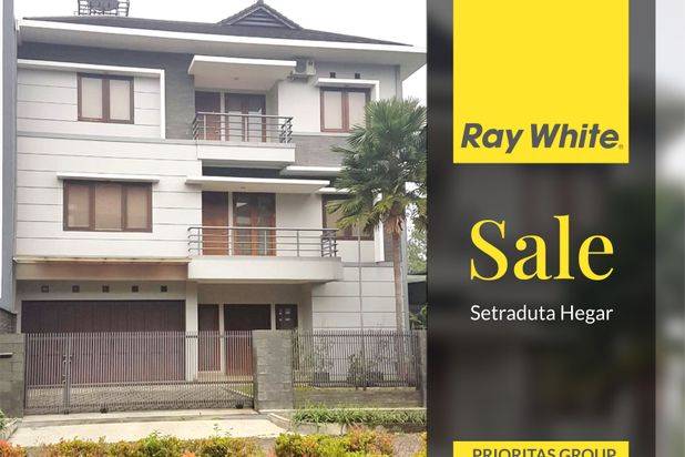 Rumah Asri Semi Furnished di Komp Setra Duta, Bandung