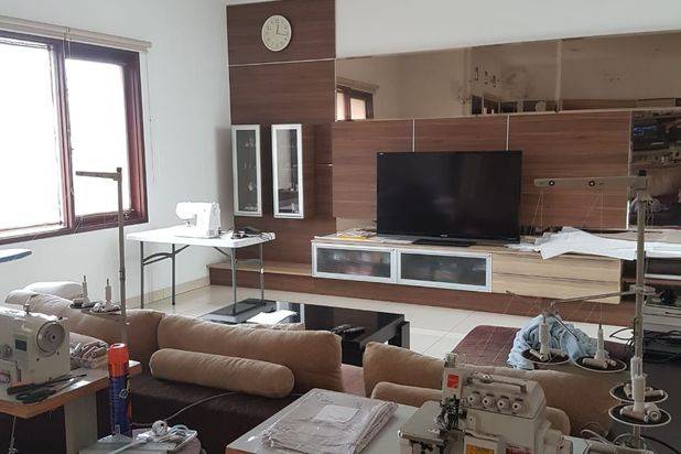 Rumah Asri Semi Furnished di Komp Setra Duta, Bandung