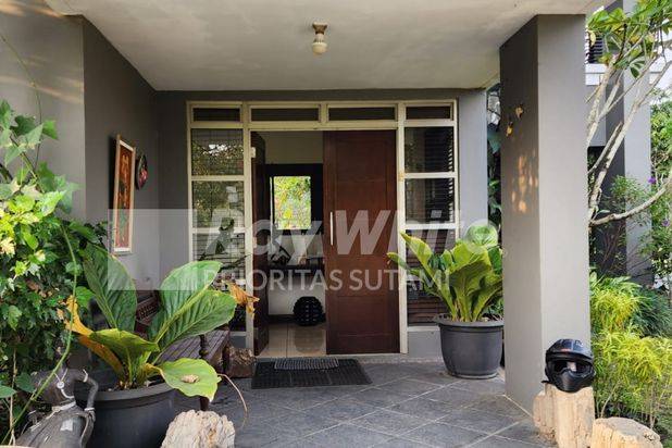 Rumah Hoek 2 Lantai di Cluster Favorite Bagus hadap Selatan