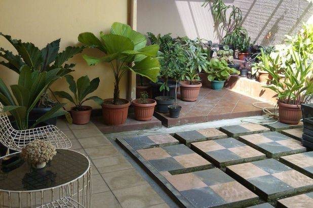 Dijual murah Rumah Bagus 2 Lantai mainroad nego abis