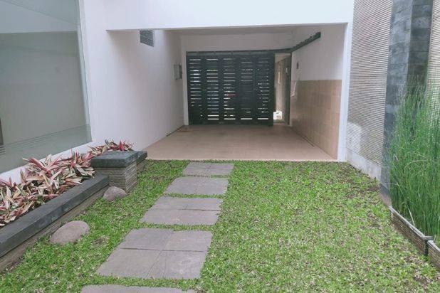 Dijual Rumah setra indah Bagus terawat jarang ada!