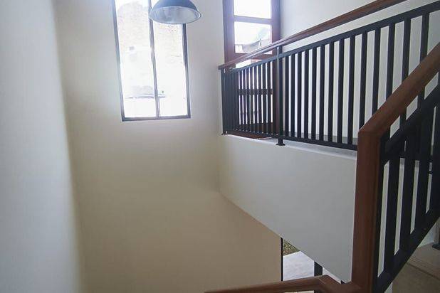 Rumah 2 Lantai Baru SHM Dekat Bkr, Bandung. Nego Abis