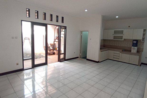 Disewakan Rumah Siap Huni di Sindanglaya Bandung