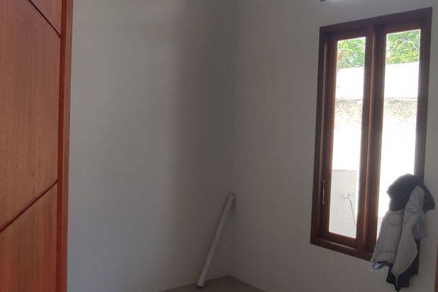 Rumah di dekat stasiun,pintu tol sawangan,lokasi strategis dan bebas banjir