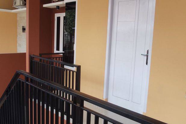 Rumah di jual dekat dengan pintu tol sawangan,stasiun, lokasi strategis dan bebas dari banjir