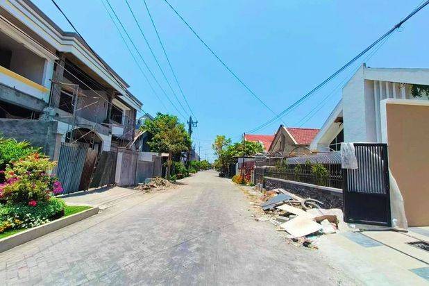 Dijual rumah baru manyar kertoadi lebar 7 surabaya timur