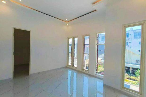 Dijual rumah baru manyar kertoadi lebar 7 surabaya timur