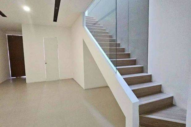 Dijual rumah baru jemursari surabaya dekat wonocolo, RSAL