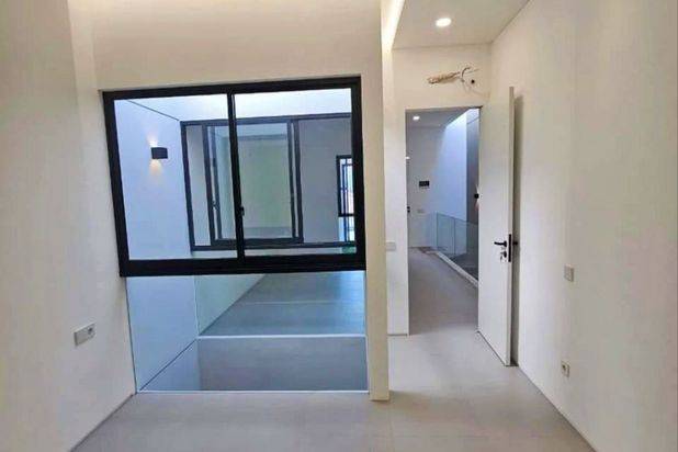 Dijual rumah baru jemursari surabaya dekat wonocolo, RSAL