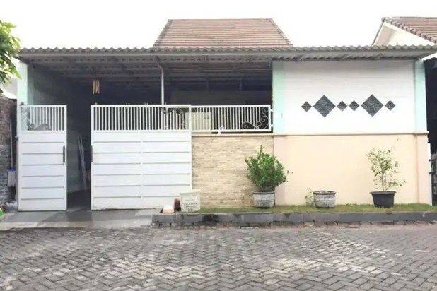 DIJUAL RUMAH GRAND SUNRISE SURABAYA MENGANTI