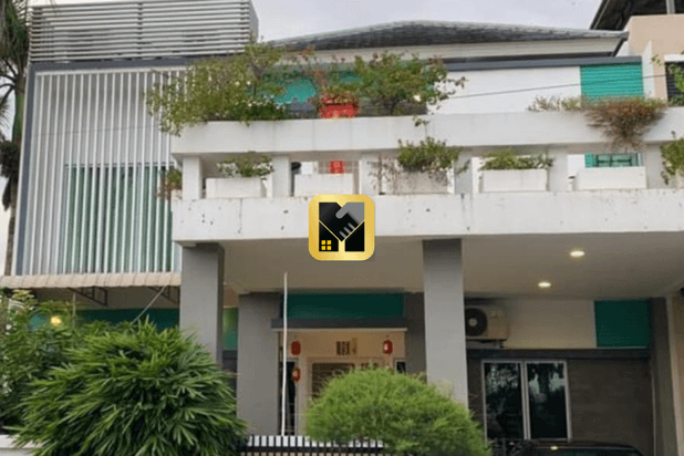 Rumah 2 Lantai Semi Furnished Permata Baloi