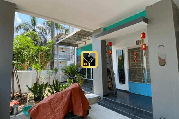 Rumah 2 Lantai Semi Furnished Permata Baloi