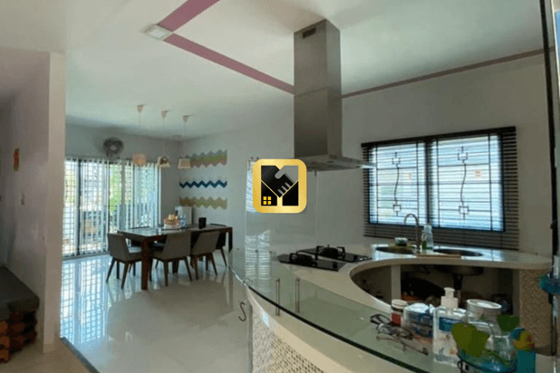 Rumah 2 Lantai Semi Furnished Permata Baloi
