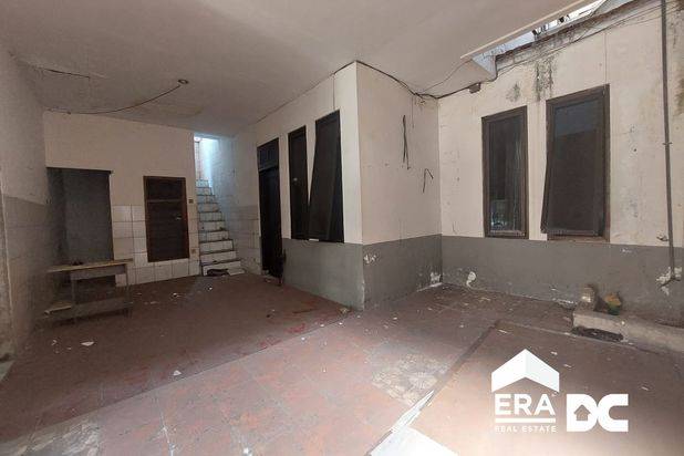 Rumah Kost Butuh Renovasi Dekat Kampus Undip dijual di Tembalang Semarang atas