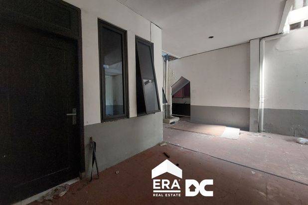 Rumah Kost Butuh Renovasi Dekat Kampus Undip dijual di Tembalang Semarang atas