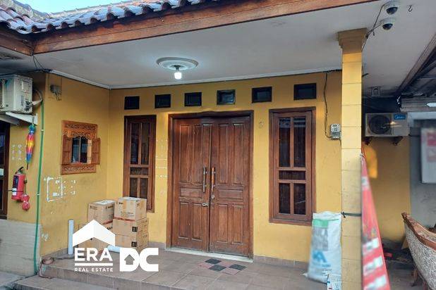 Ruang Usaha tengah kota Semarang parkir luas cocok untuk usaha gudang kantor garasi truk alat berat dekat pintu tol dekat kawasan industri dijual di Mangkang Tugu Semarang barat