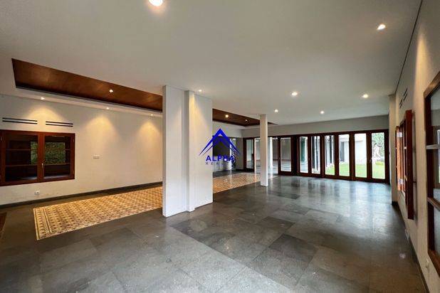 Dijual Rumah Hunian Super Mewah Dan Cantik Daerah Dago
