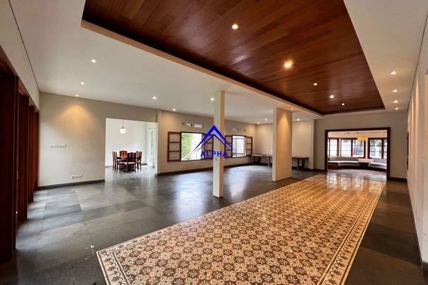 Dijual Rumah Hunian Super Mewah Dan Cantik Daerah Dago