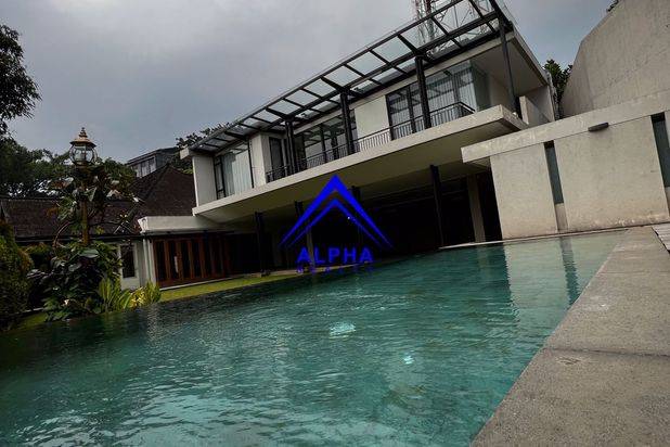 Dijual Rumah Hunian Super Mewah Dan Cantik Daerah Dago
