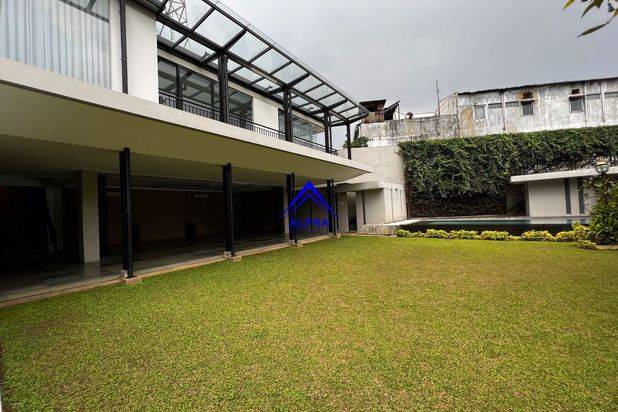 Dijual Rumah Hunian Super Mewah Dan Cantik Daerah Dago
