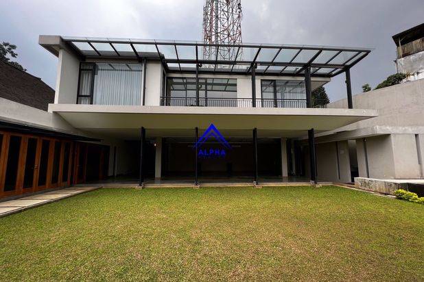 Dijual Rumah Hunian Super Mewah Dan Cantik Daerah Dago