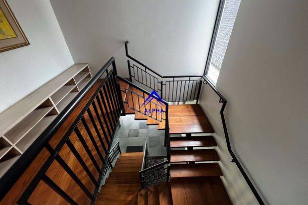 Dijual Rumah Hunian Super Mewah Dan Cantik Daerah Dago