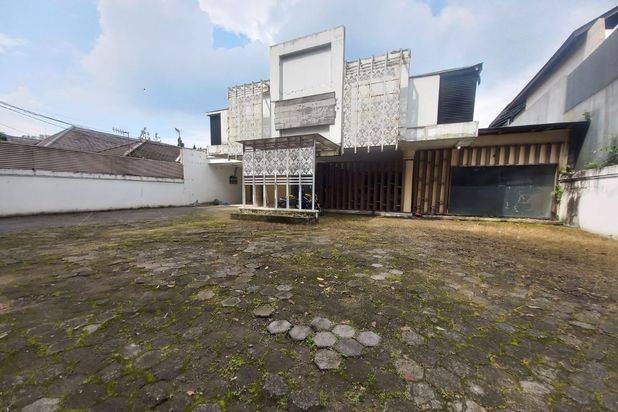 Disewakan Ruang Usaha Super Luas Kawasan Ramai Di Sukajadi