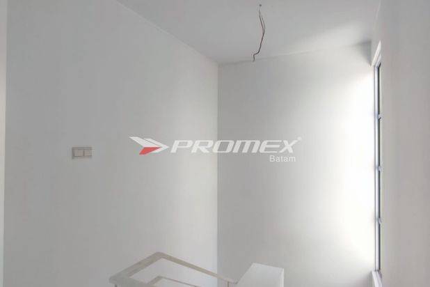 Dijual Santuy Rumah Royal Grande