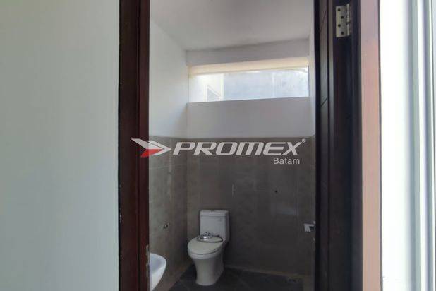 Dijual Santuy Rumah Royal Grande