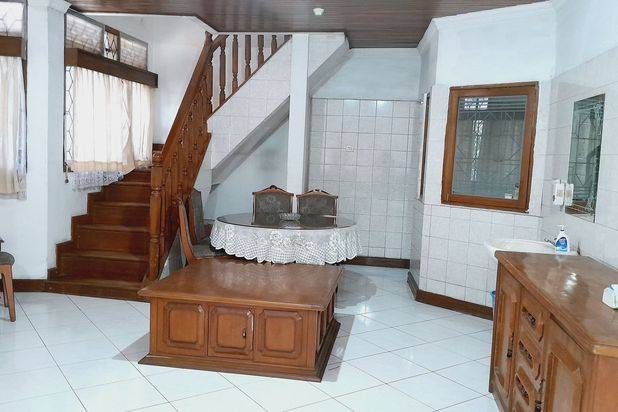 Rumah Siap Huni Semi Furnished Dekat Borma Cihanjuang Cimahi