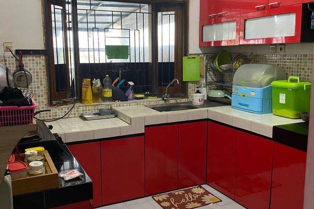 Rumah Tinggal Siap Huni 2 Lantai Dekat Pemkot Cimahi