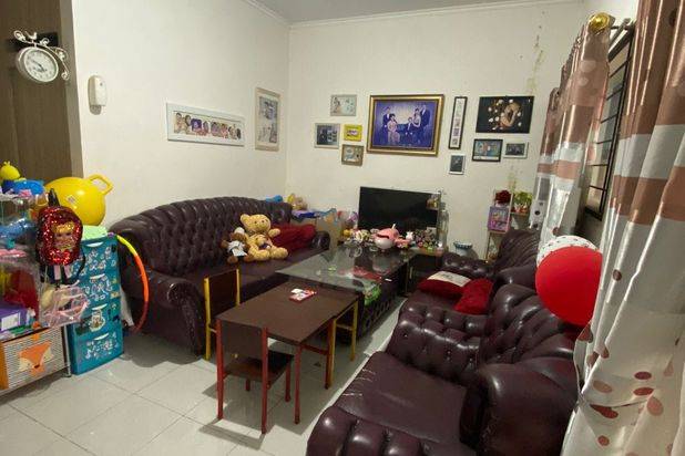 Rumah Tinggal Siap Huni 2 Lantai Dekat Pemkot Cimahi