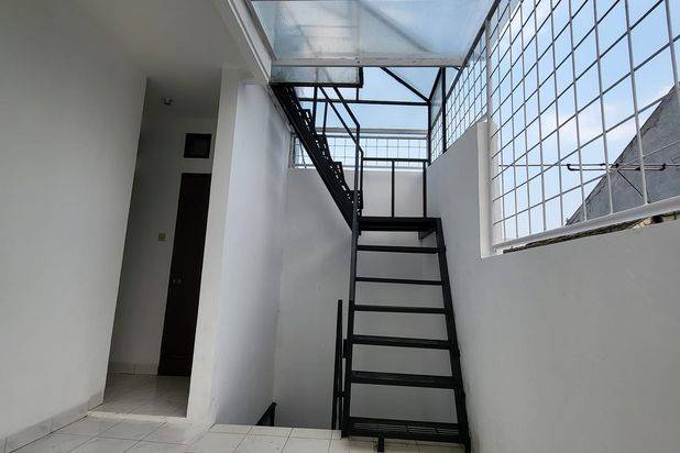 Rumah Siap Huni di Istana Kawaluyaan Jatisari Buahbatu Bandung