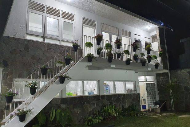 Rumah Asri Siap Huni di Kebon Waru Batununggal Bandung