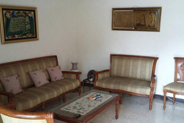 Rumah Tua Terawat Hitung Tanah di Turangga Bandung