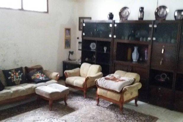 Rumah Tua Terawat Hitung Tanah di Turangga Bandung