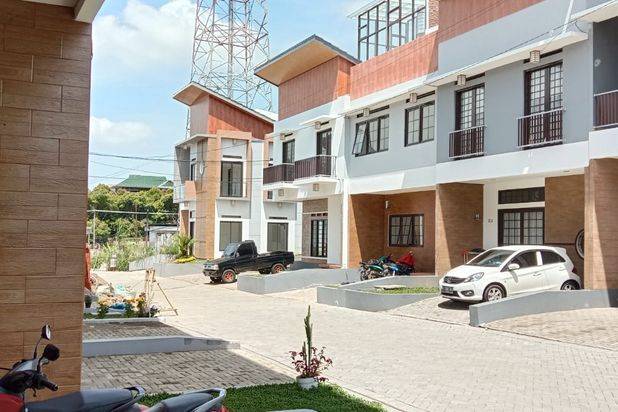 Rumah Baru 2 Lantai Lokasi Dingin di Jambudipa Bandung Barat