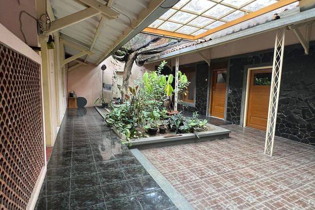 Dijual Rumah Bagus Pusat Kota Siap Huni di Supratman, Bandung