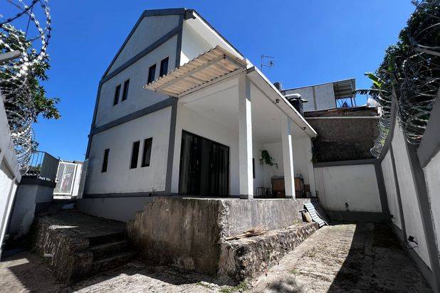 Dijual Rumah Bagus Terawat Untuk Hunian Nyaman di Pasir Impun