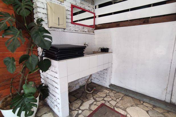 Disewakan Ruang Usaha Lokasi Sangat Strategis di Pasteur, Bandung